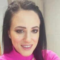 Profile picture of Esther