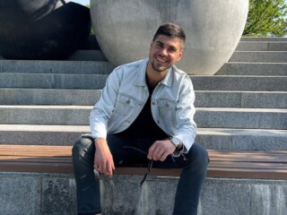 1994565d8746a89e